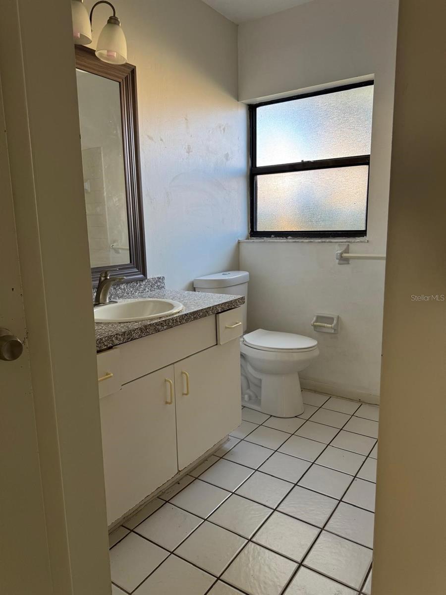 Image 7 of 16 For 2050 Oleander Boulevard 10-106