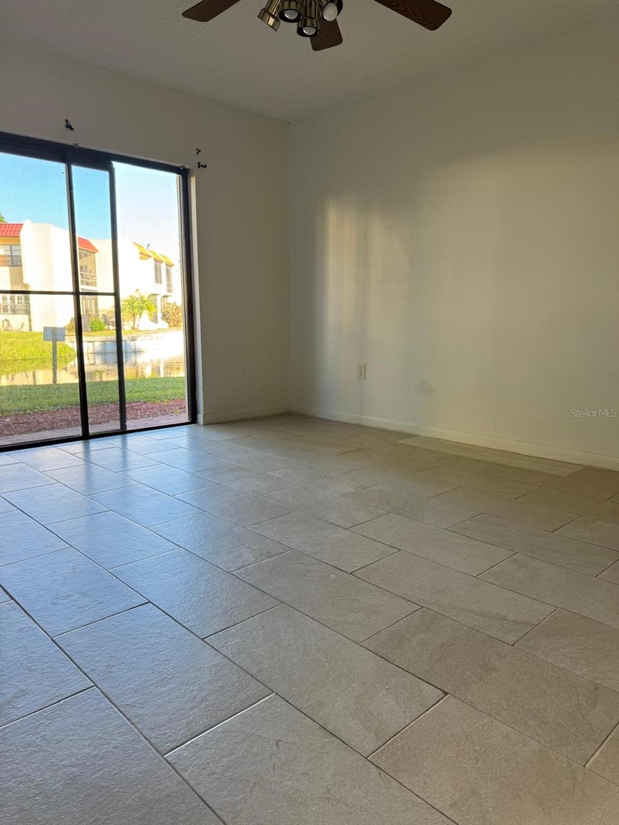 Image 9 of 16 For 2050 Oleander Boulevard 10-106