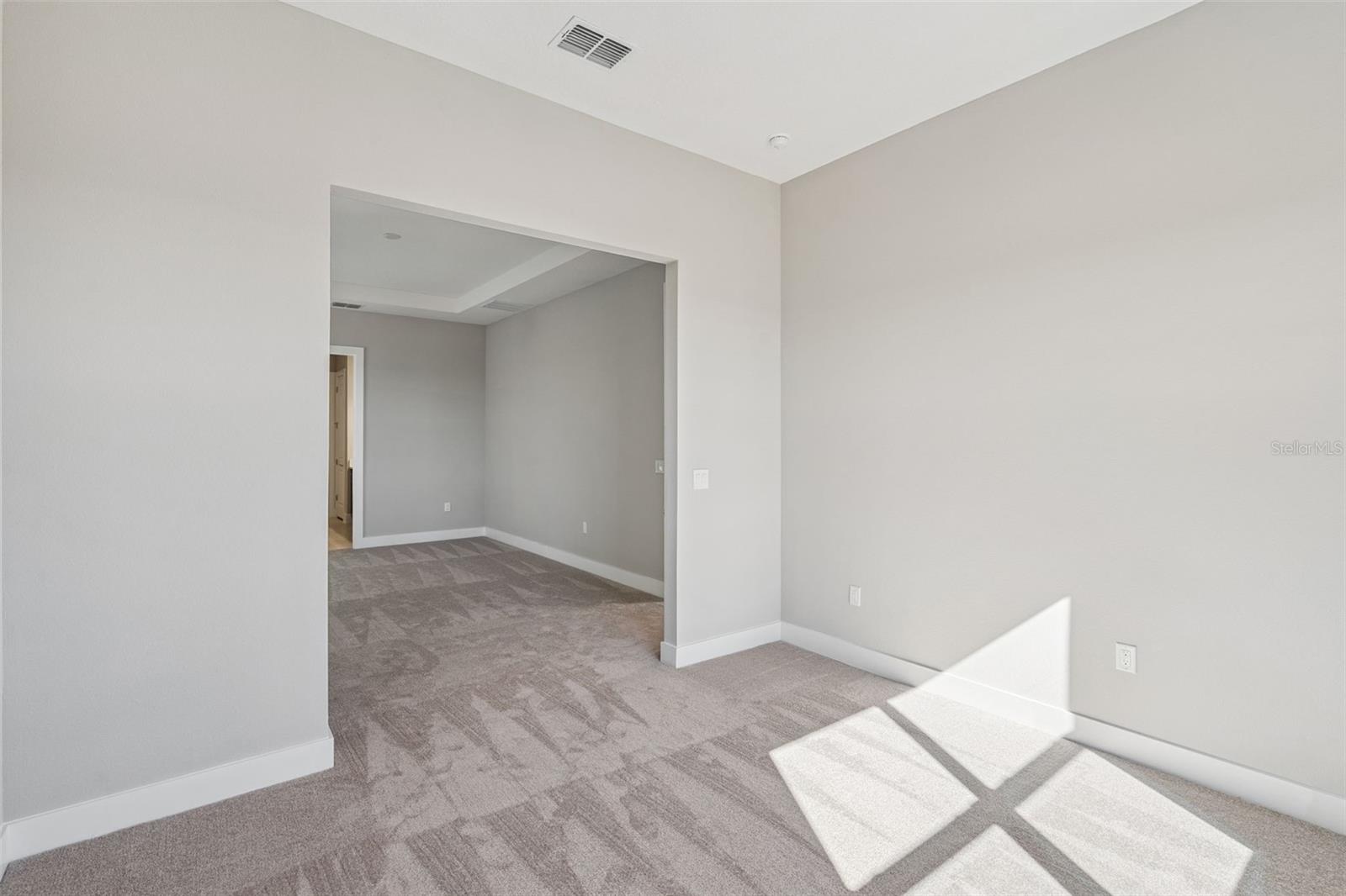 Image 19 of 38 For 4653 Golden Birch Avenue