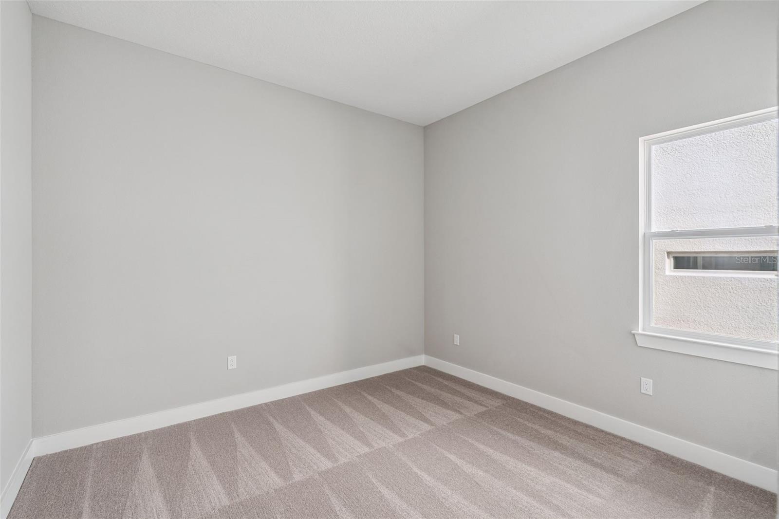 Image 21 of 38 For 4653 Golden Birch Avenue