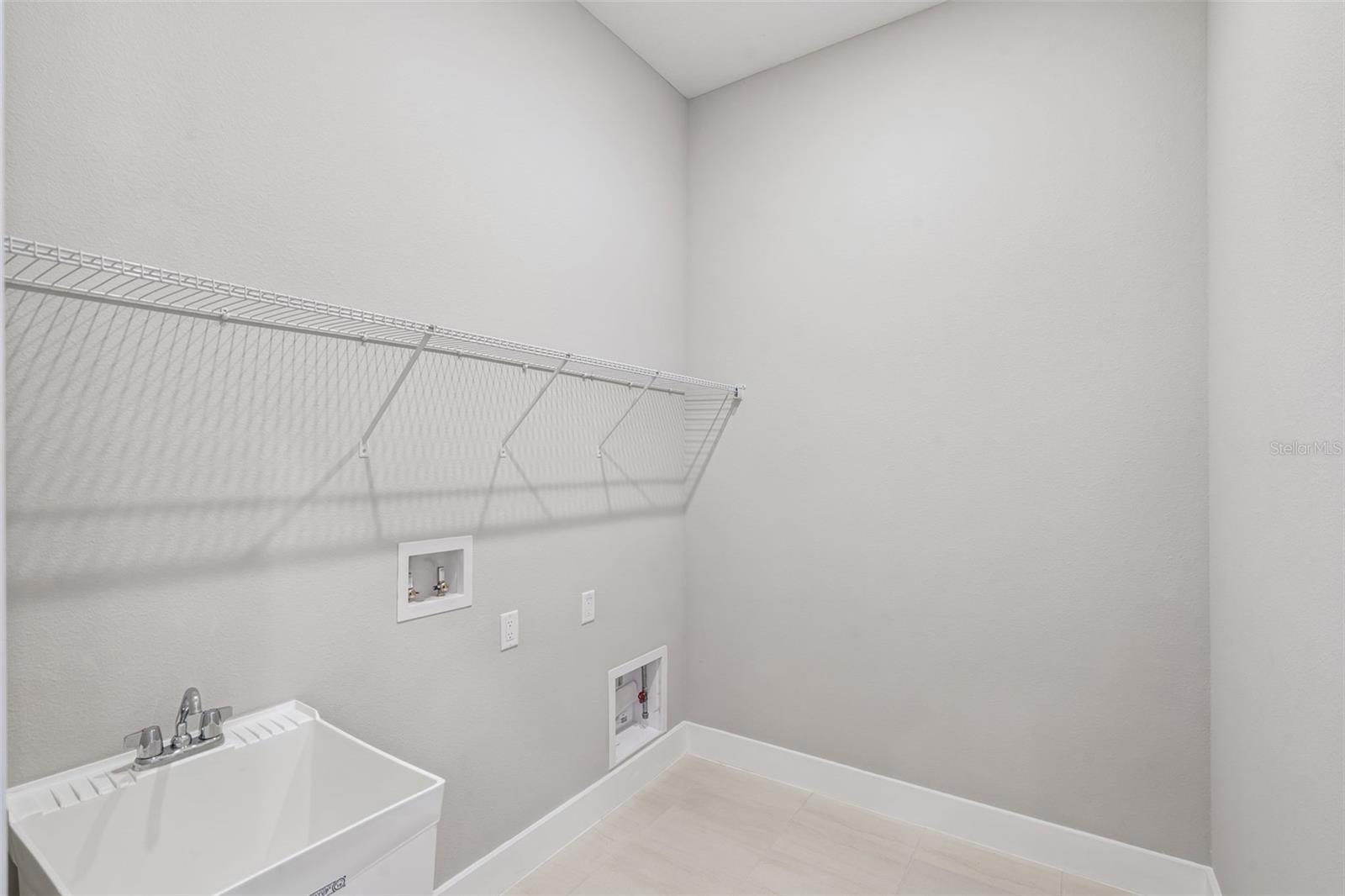 Image 26 of 38 For 4653 Golden Birch Avenue