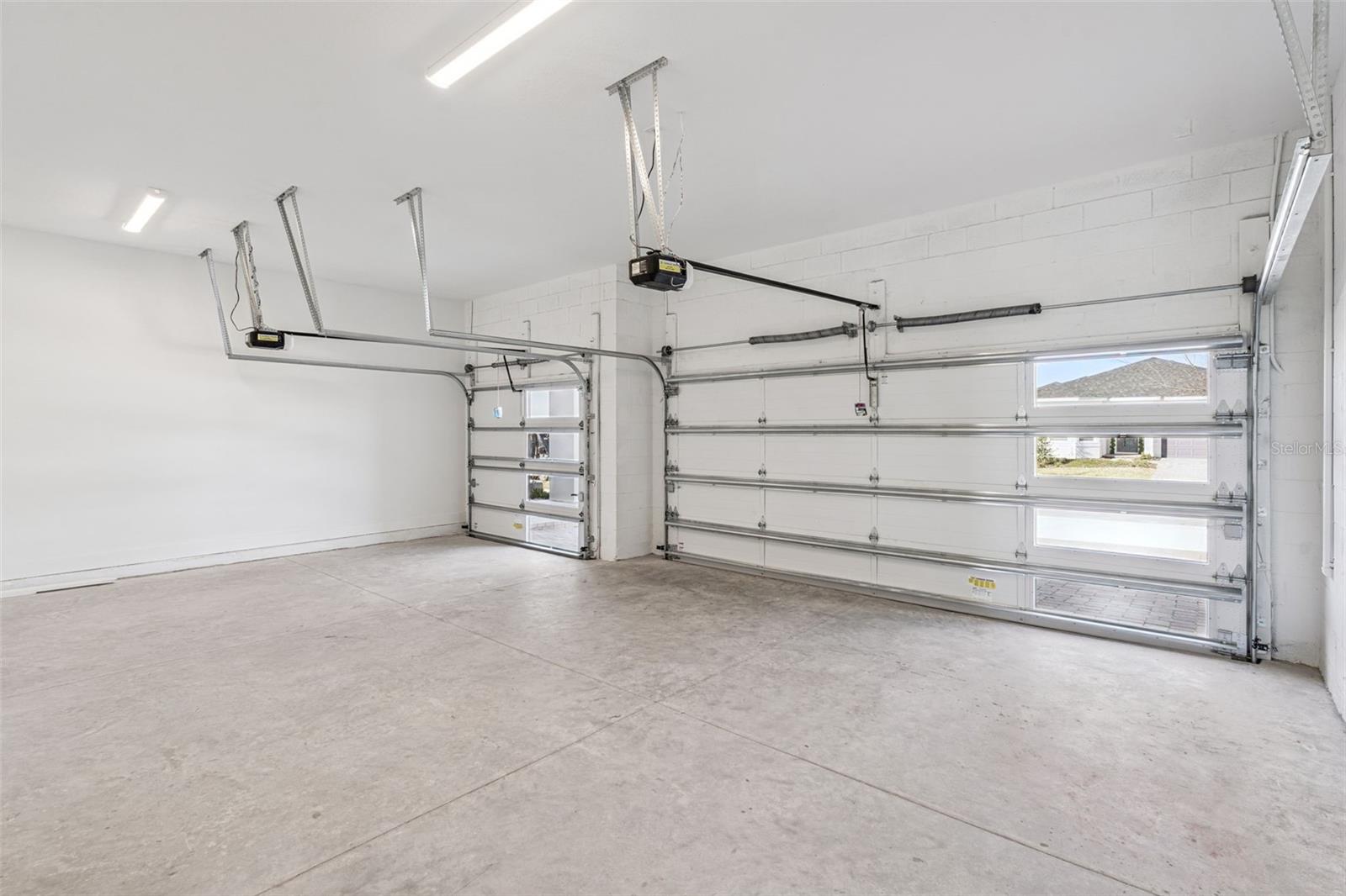 Image 29 of 38 For 4653 Golden Birch Avenue