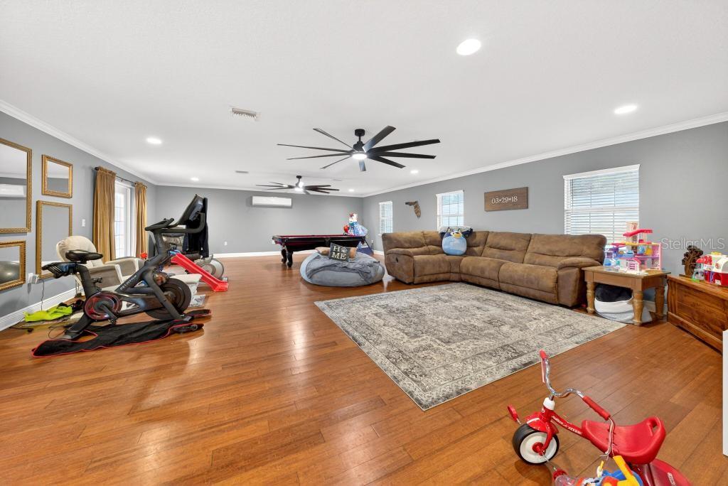 Image 19 of 74 For 746 Washington Avenue W