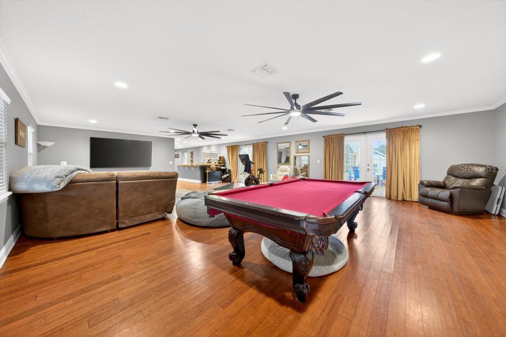 Image 22 of 74 For 746 Washington Avenue W