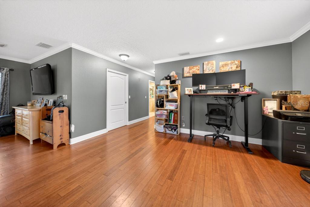 Image 39 of 74 For 746 Washington Avenue W