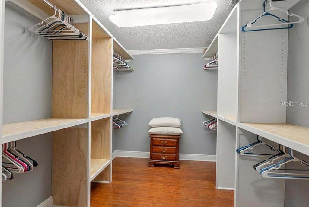 Image 41 of 74 For 746 Washington Avenue W