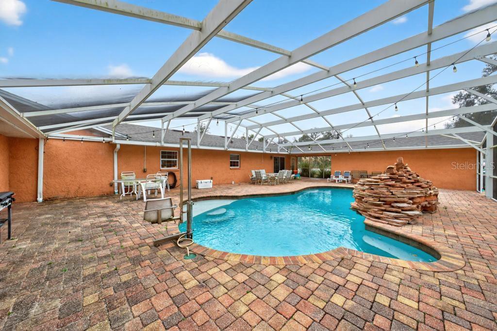 Image 54 of 74 For 746 Washington Avenue W