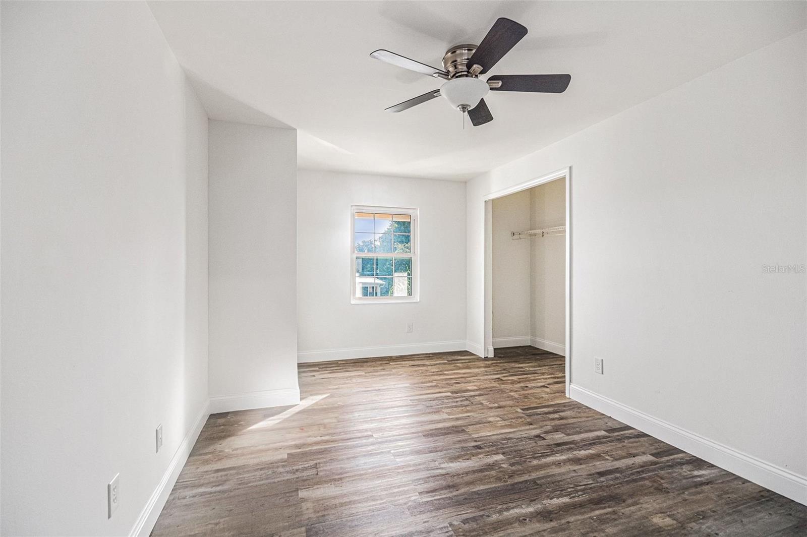 Image 17 of 25 For 1266 Village Way