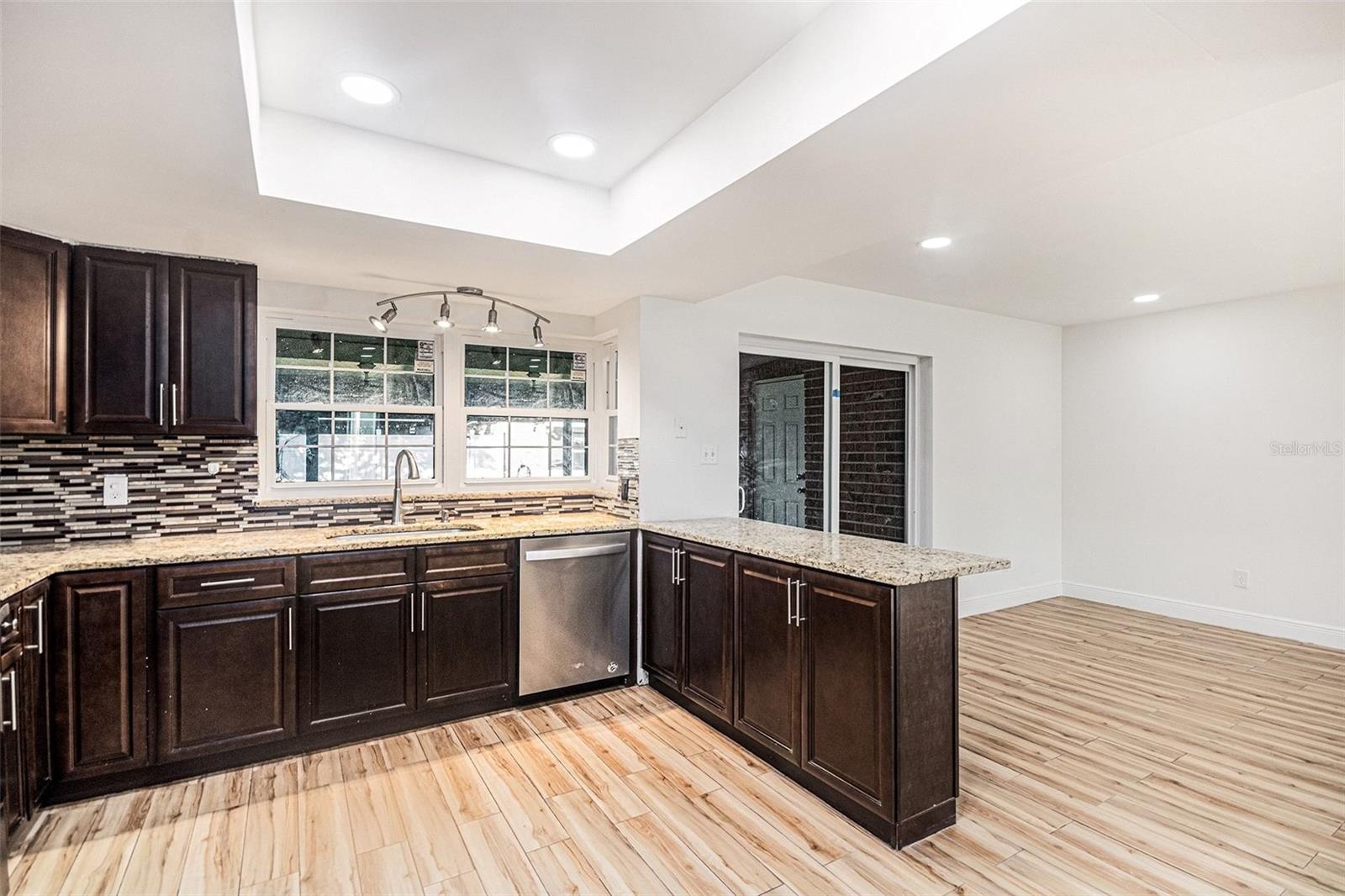 Image 8 of 25 For 1266 Village Way