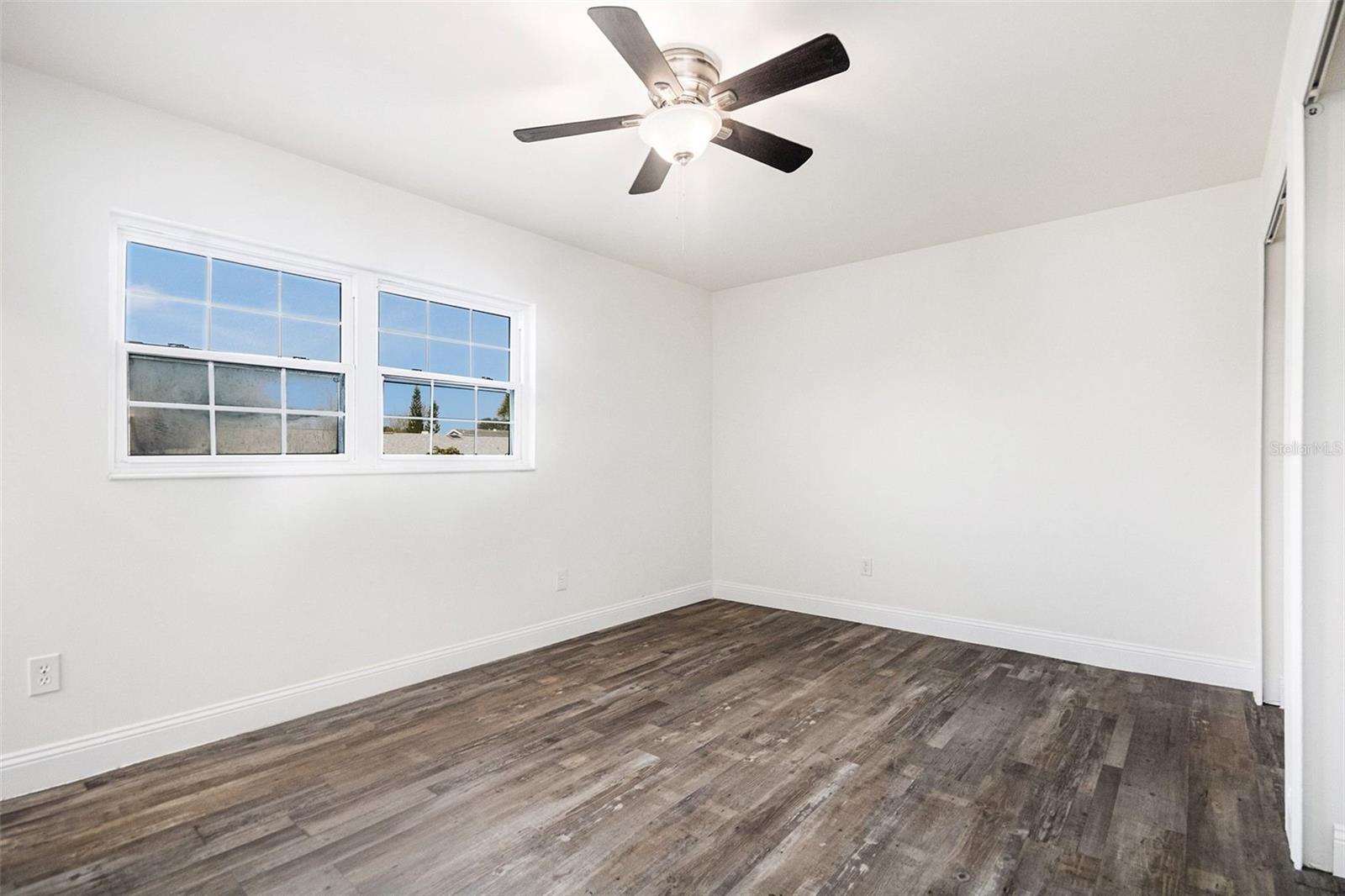 Image 9 of 25 For 1266 Village Way