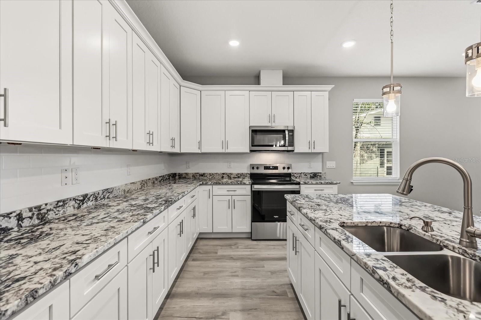 Image 9 of 27 For 2226 Southwest Road