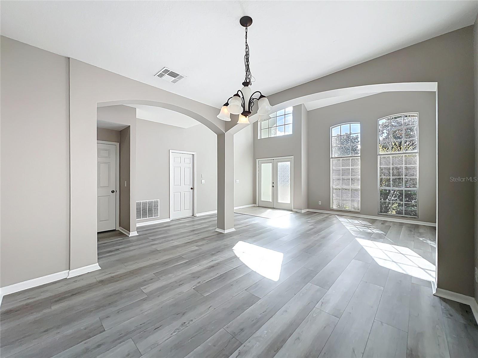 Image 8 of 69 For 33411 Terragona Drive