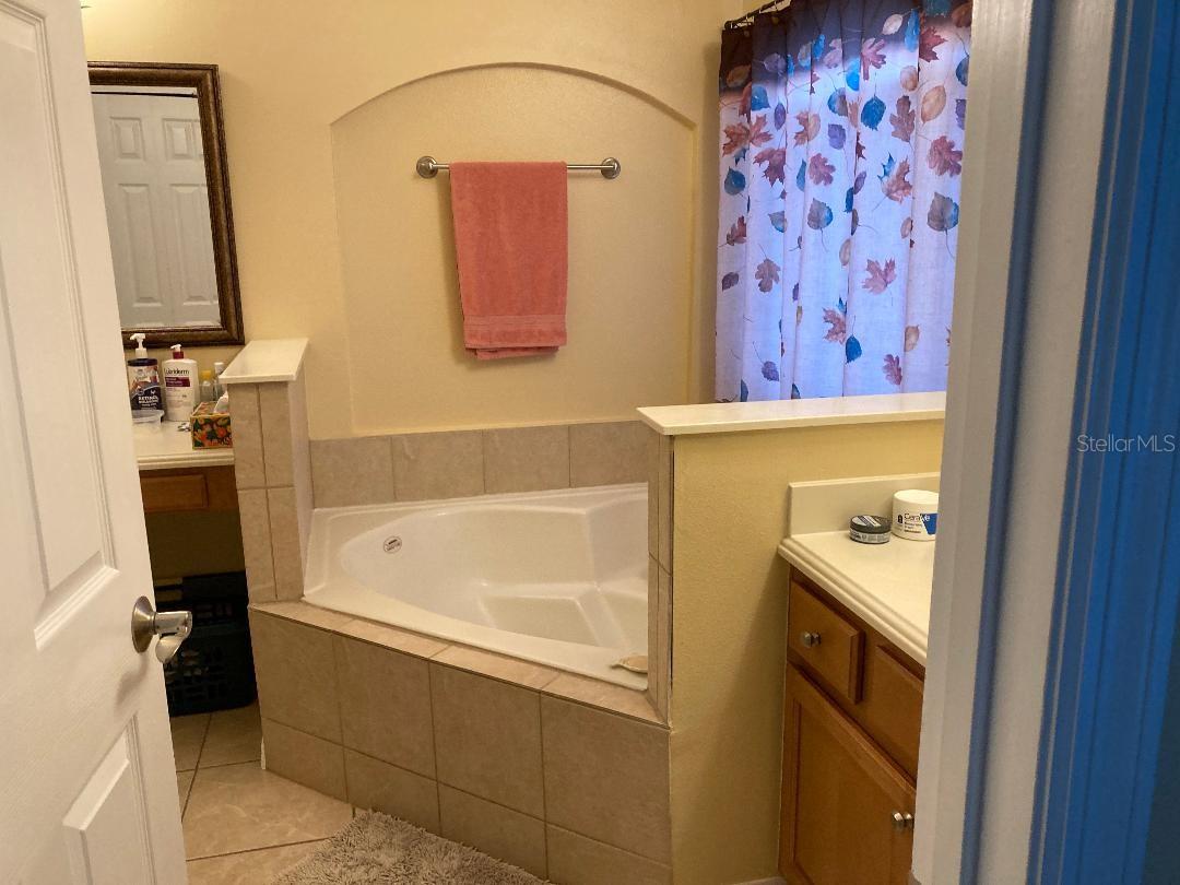 Image 9 of 13 For 5854 Manchester Bridge Drive