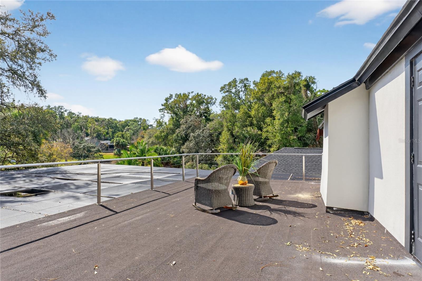 Image 47 of 58 For 305 Sweetwater Club Circle