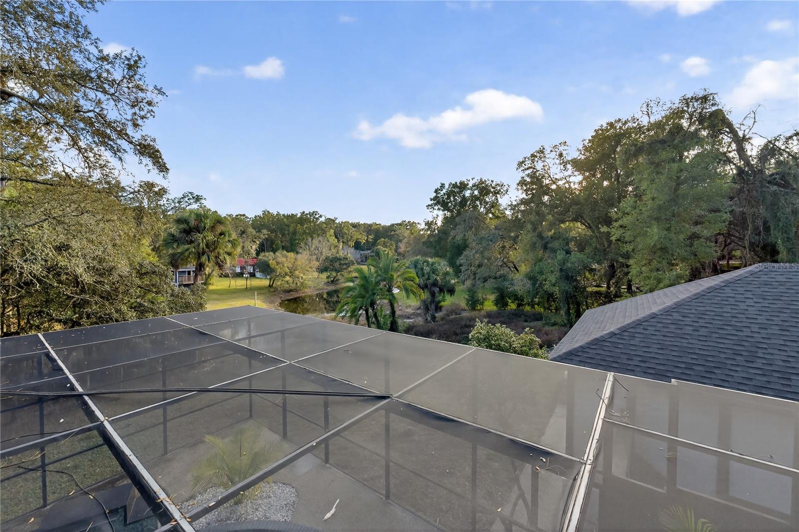 Image 50 of 58 For 305 Sweetwater Club Circle