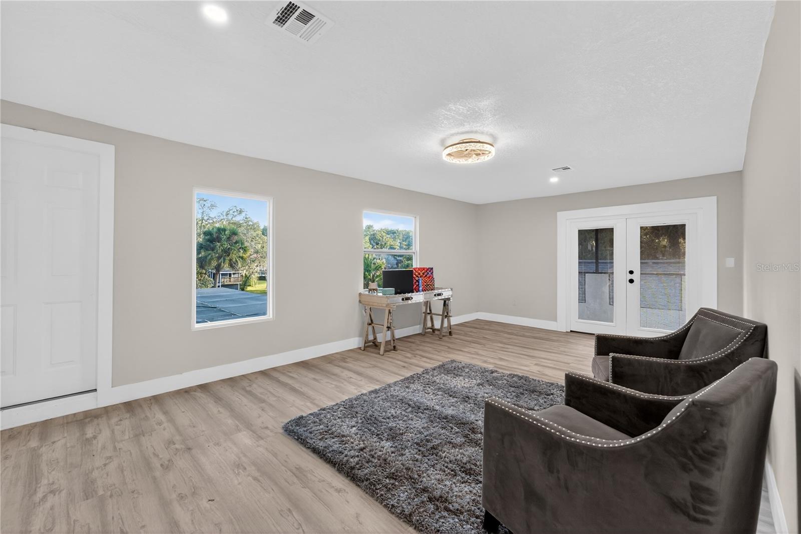 Image 51 of 58 For 305 Sweetwater Club Circle