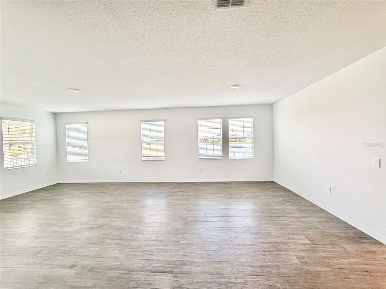 Image 10 of 28 For 16622 Parable Way