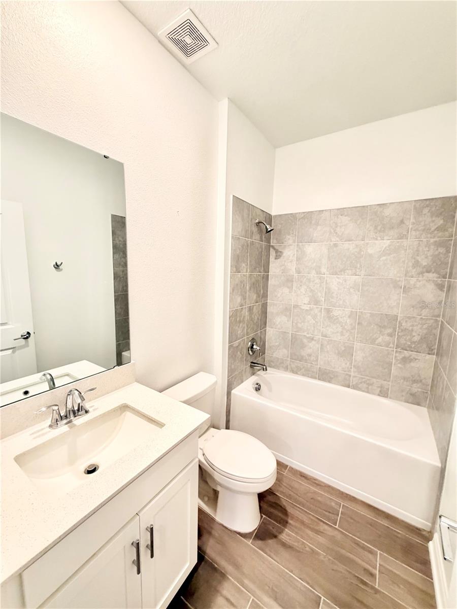 Image 26 of 28 For 16622 Parable Way