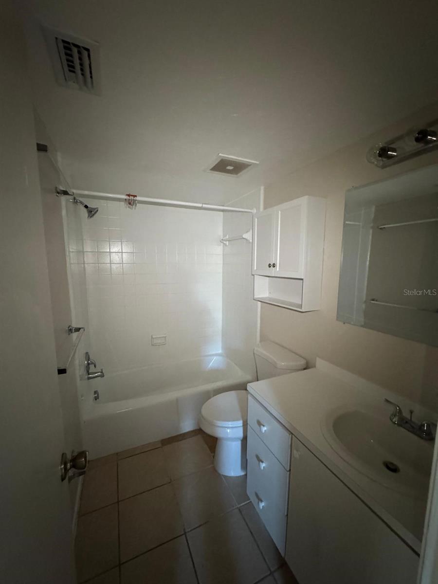 Image 14 of 18 For 2050 Oleander Boulevard 5-202