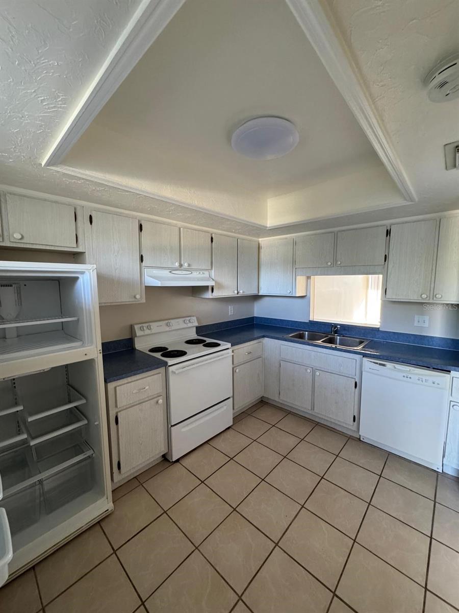 Image 6 of 18 For 2050 Oleander Boulevard 5-202