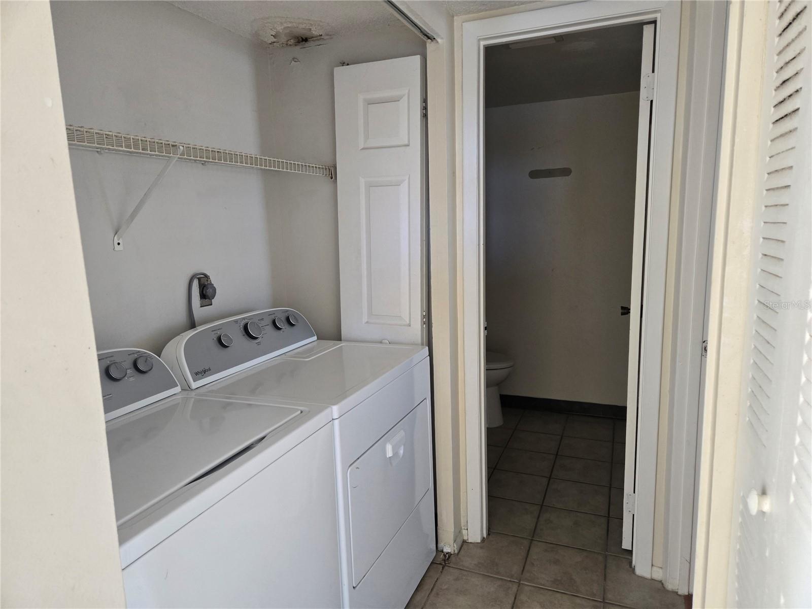 Image 7 of 12 For 1054 Lotus Cove Court 646