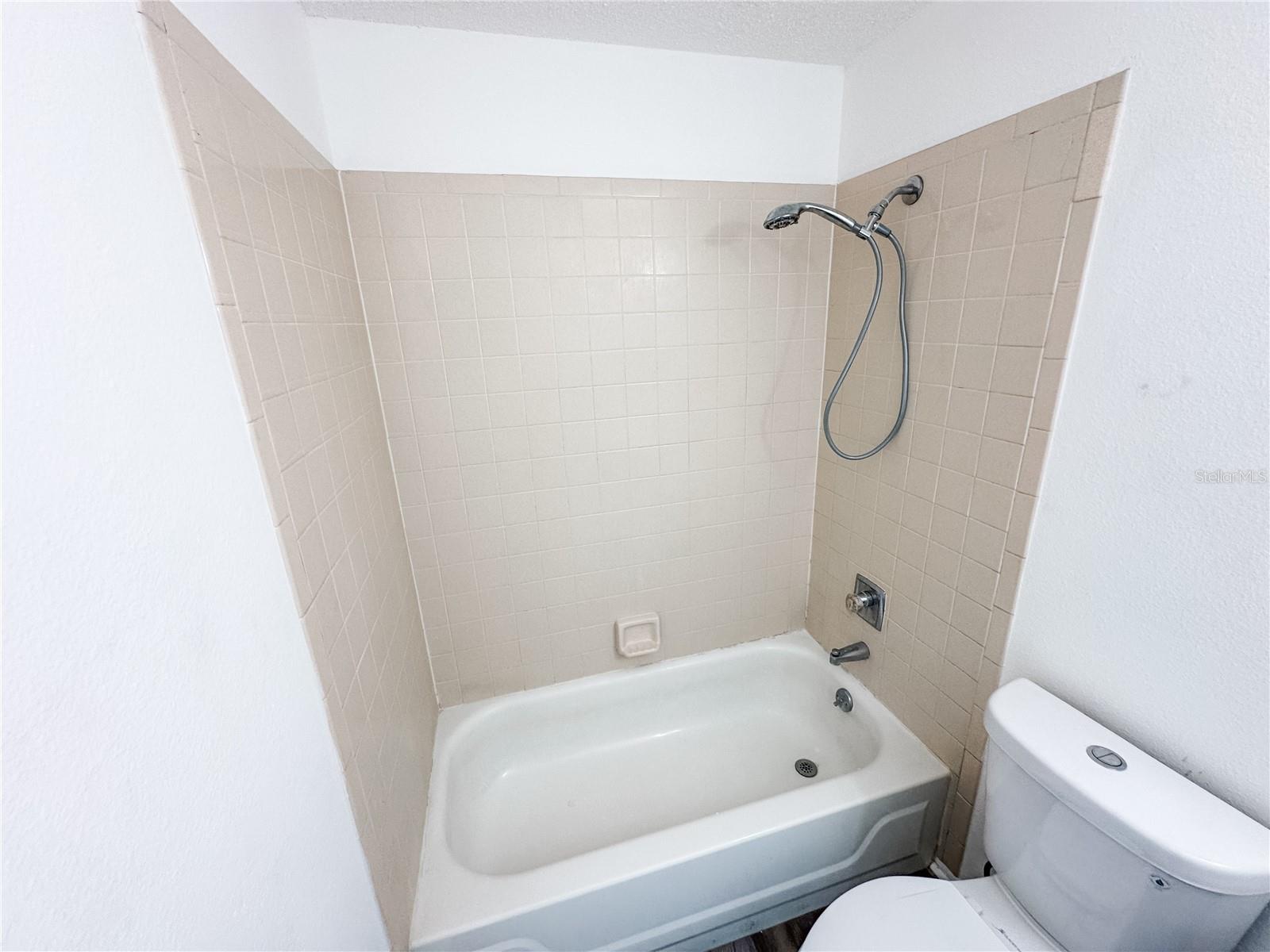 Image 14 of 24 For 5390 29th Place A