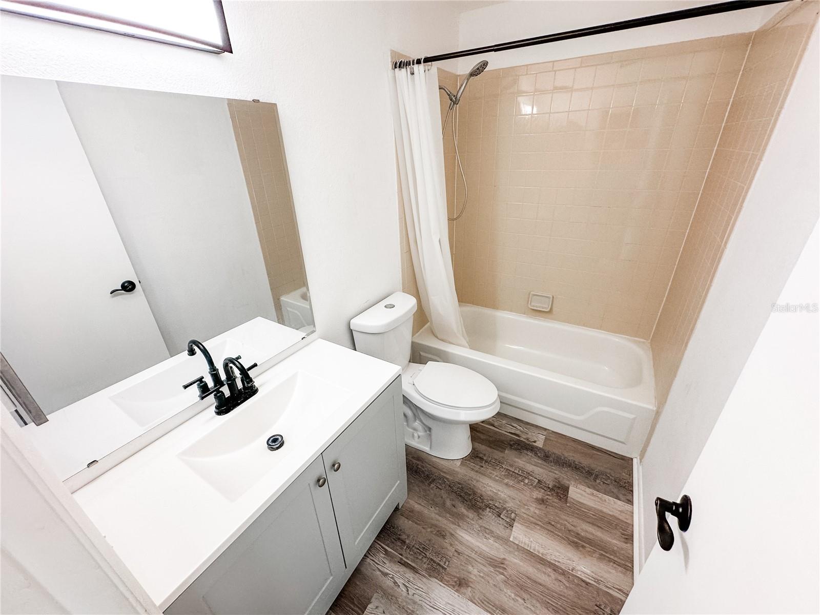 Image 20 of 24 For 5390 29th Place A