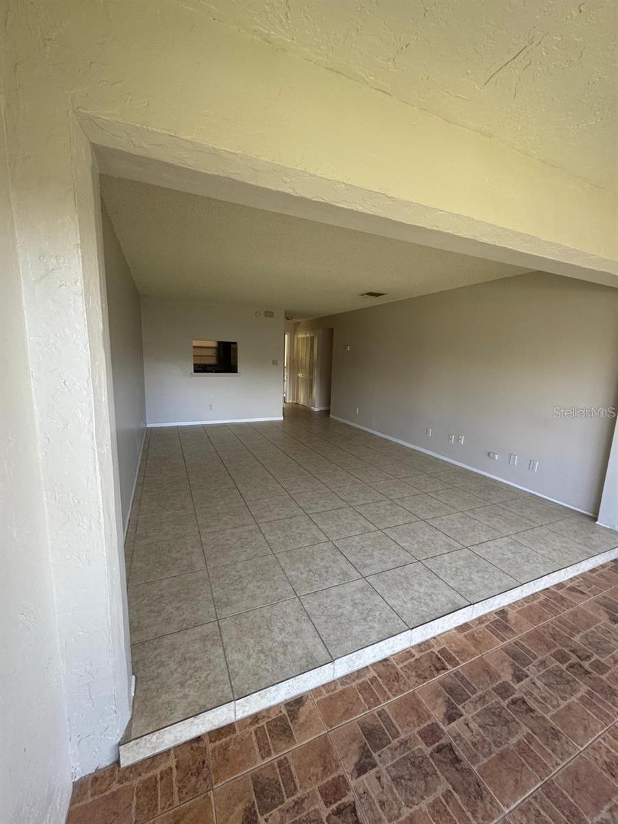 Image 35 of 47 For 2050 Oleander Boulevard #5-202 #10