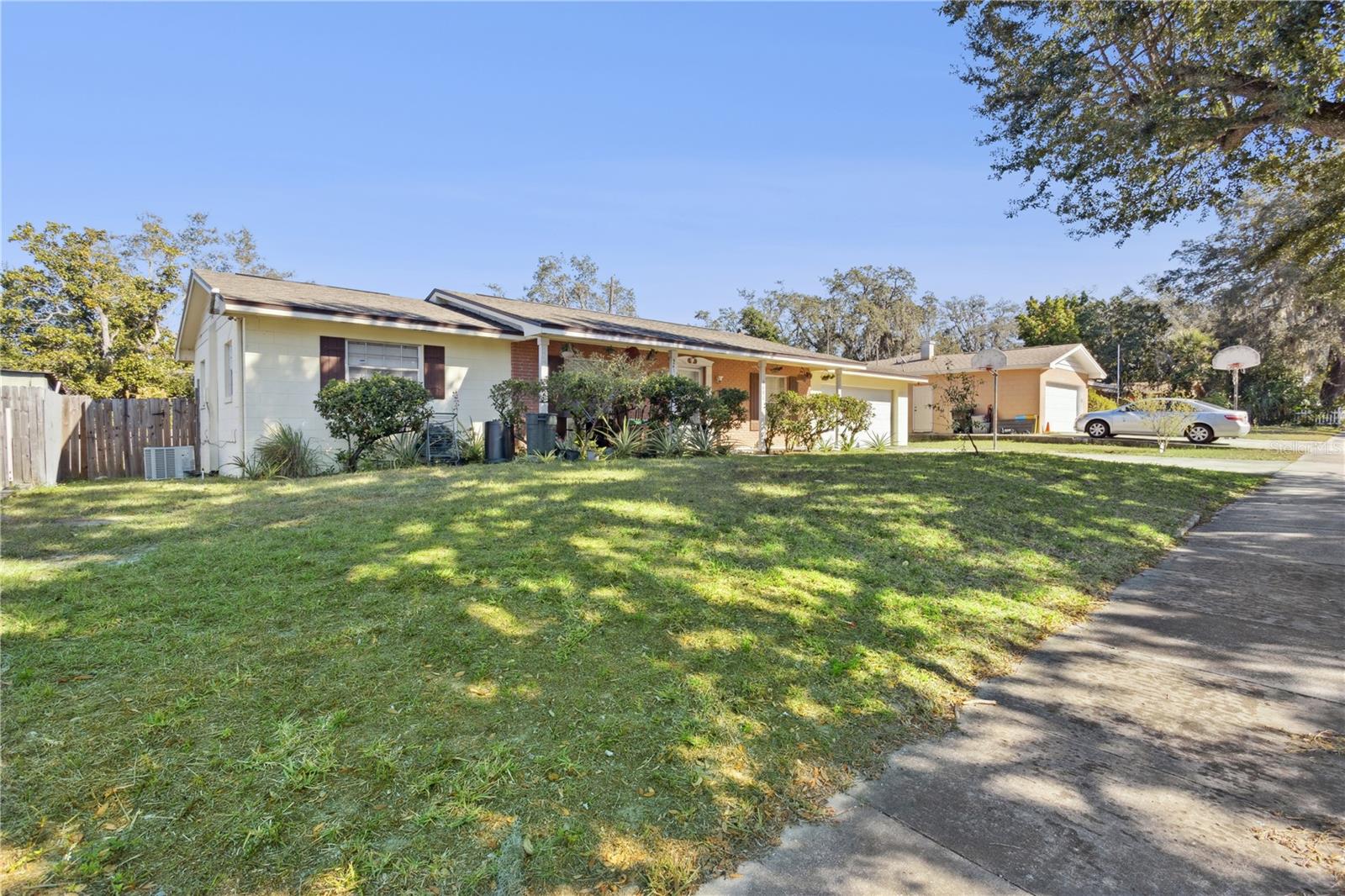 Image 3 of 20 For 6601 Gamble Drive