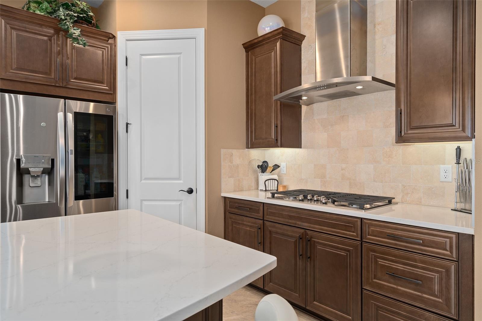 Image 11 of 76 For 2359 Clemblue Road