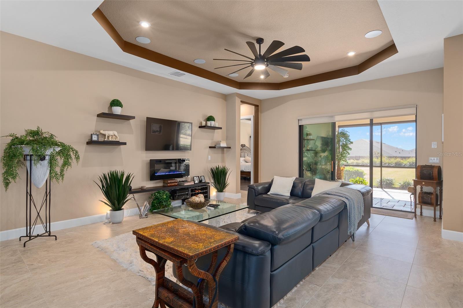 Image 5 of 76 For 2359 Clemblue Road