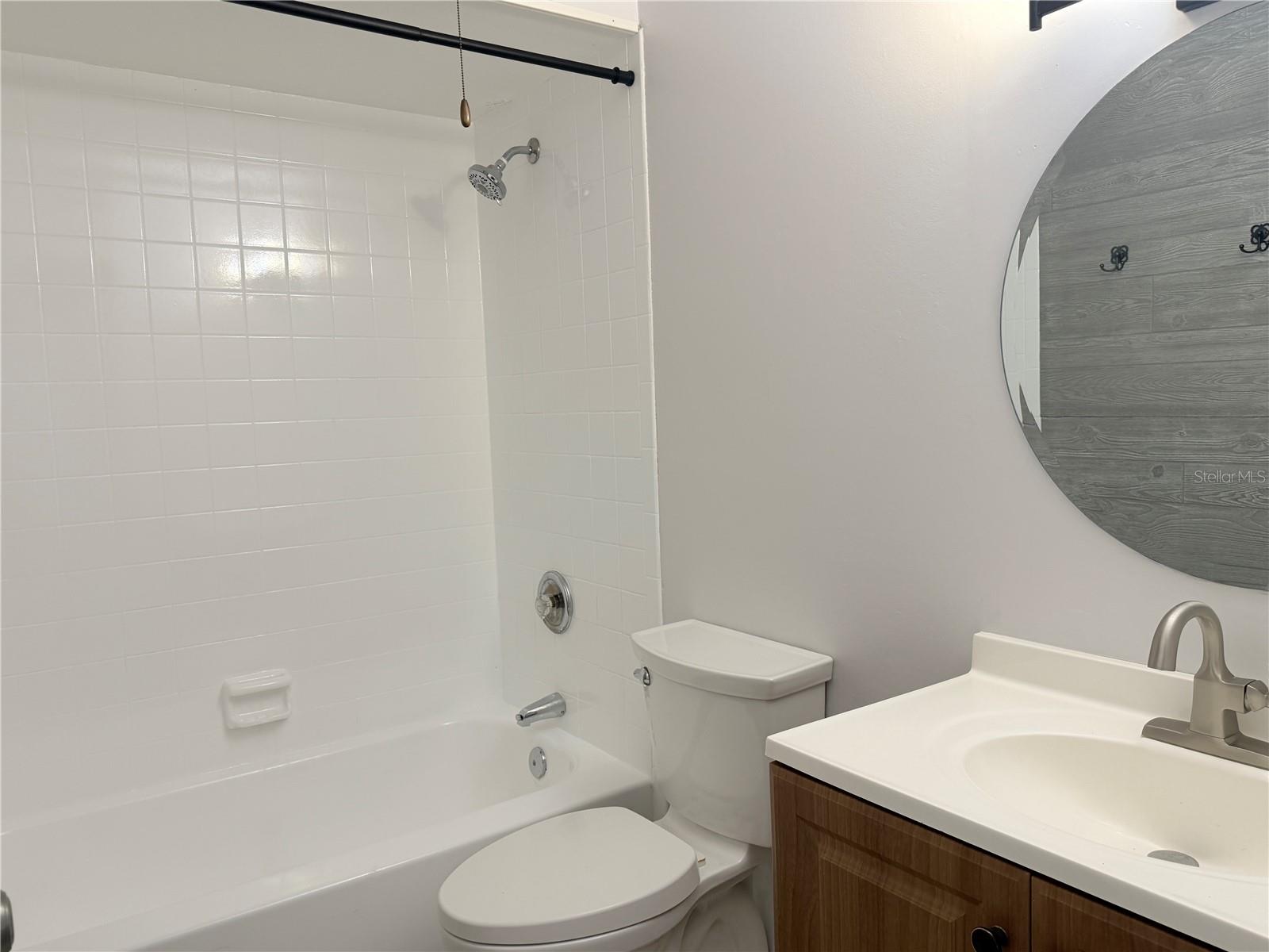 Image 13 of 19 For 1000 Lake Of The Woods Boulevard 101f