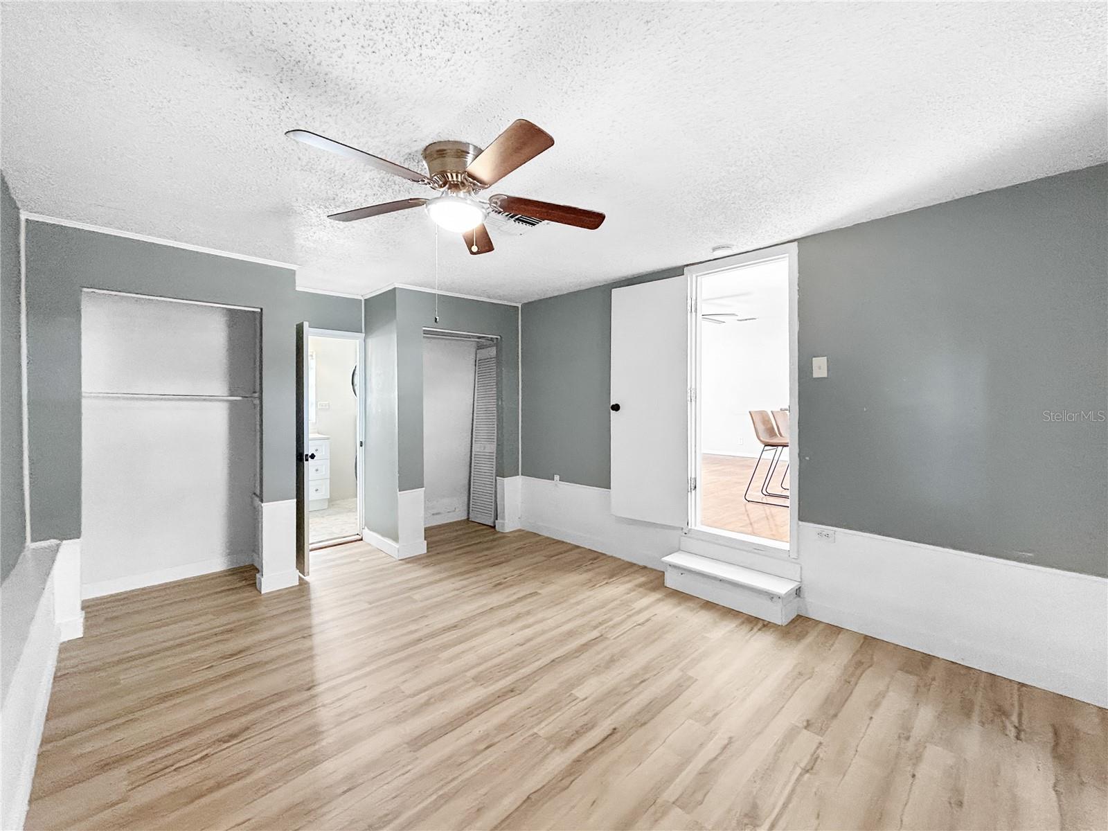 Image 14 of 19 For 441 40th Avenue Ne