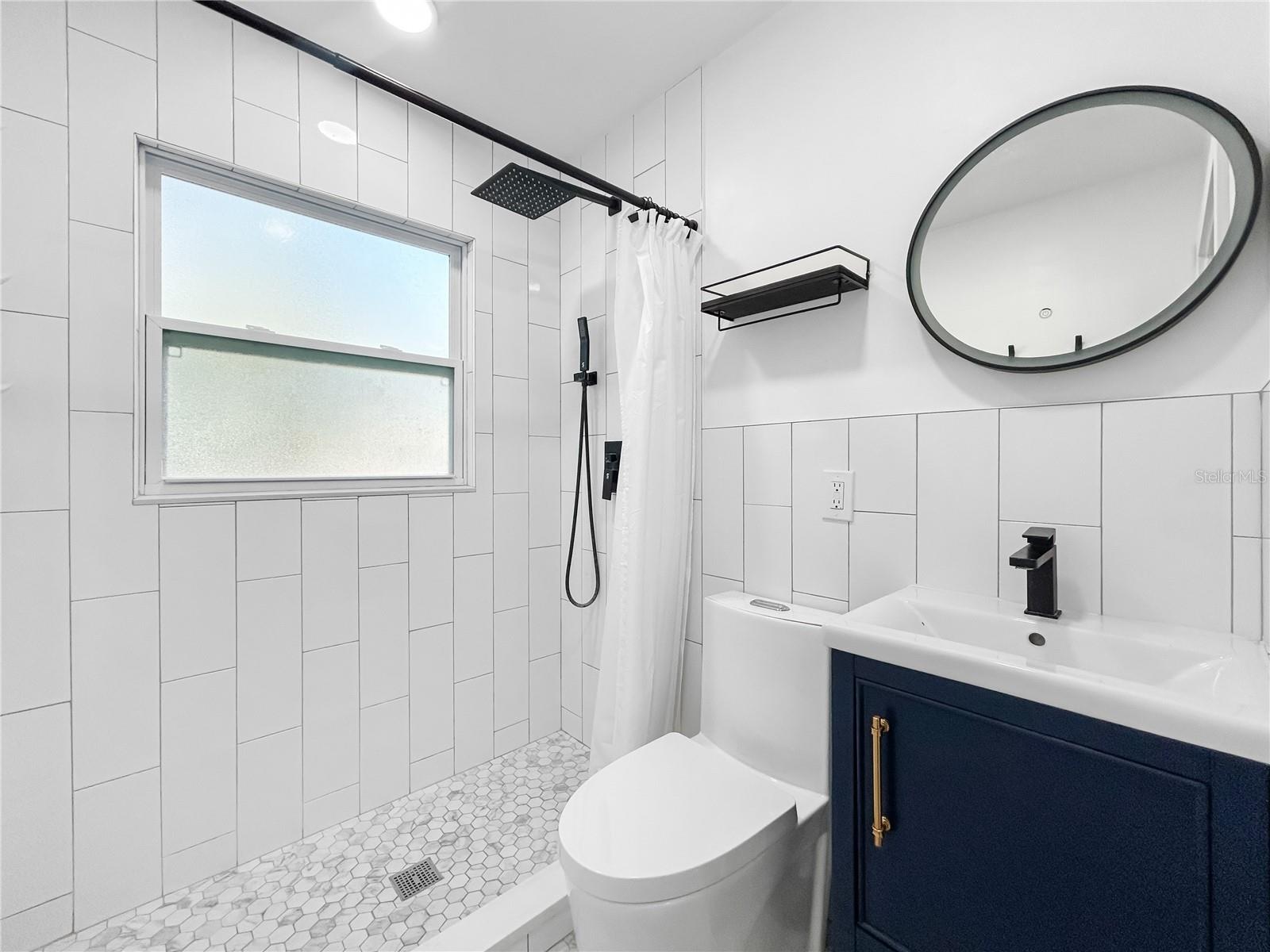 Image 6 of 19 For 441 40th Avenue Ne