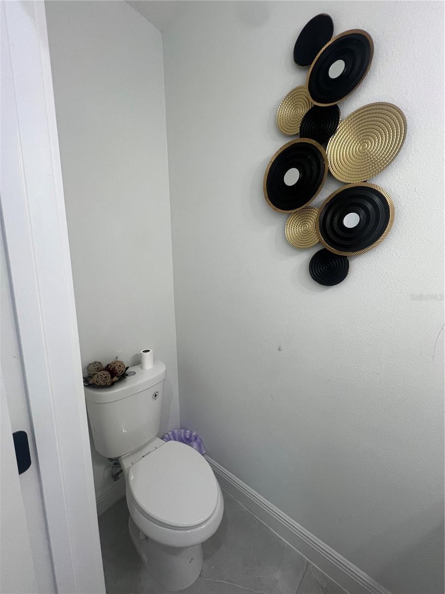 Image 5 of 12 For 6425 Curtis Street