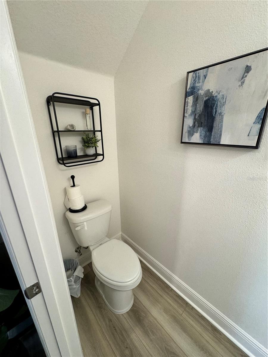 Image 4 of 11 For 32081 Pond Apple Bend