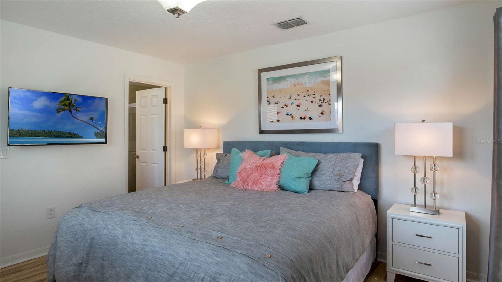 Image 14 of 24 For 430 Las Fuentes Drive