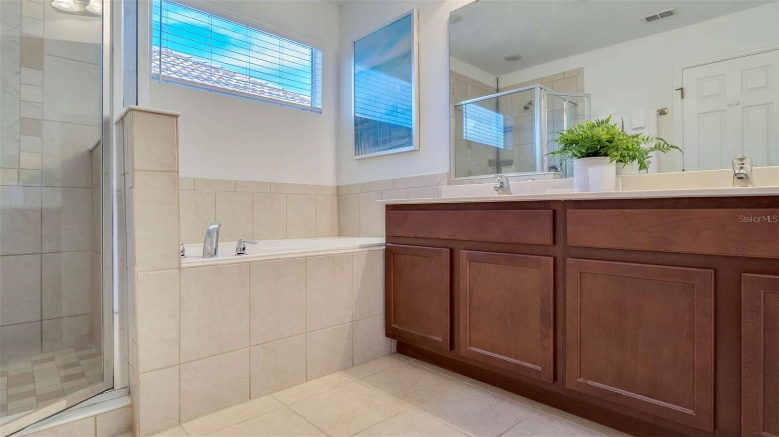 Image 6 of 24 For 430 Las Fuentes Drive