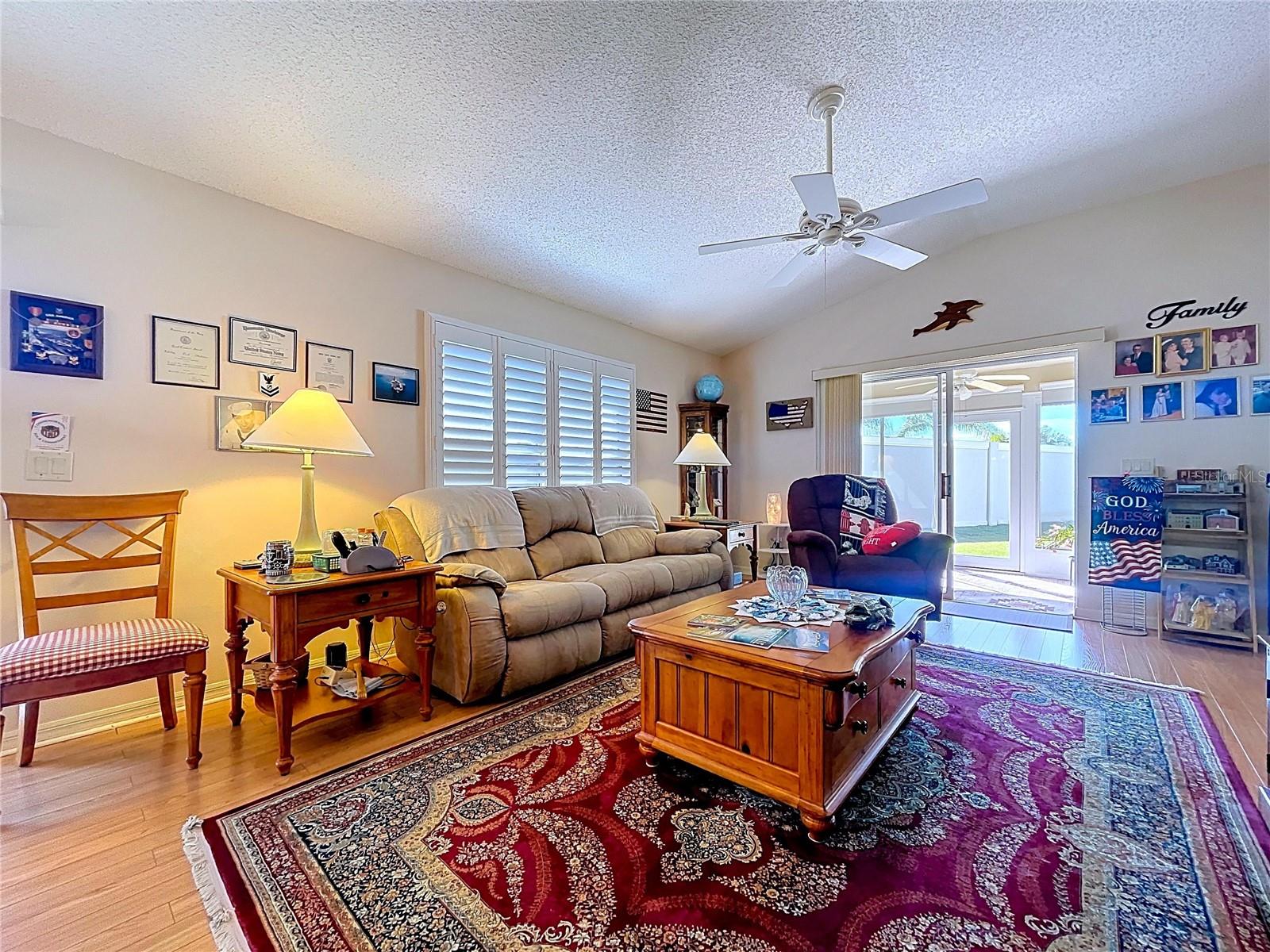 Image 16 of 74 For 388 Bradley Terrace