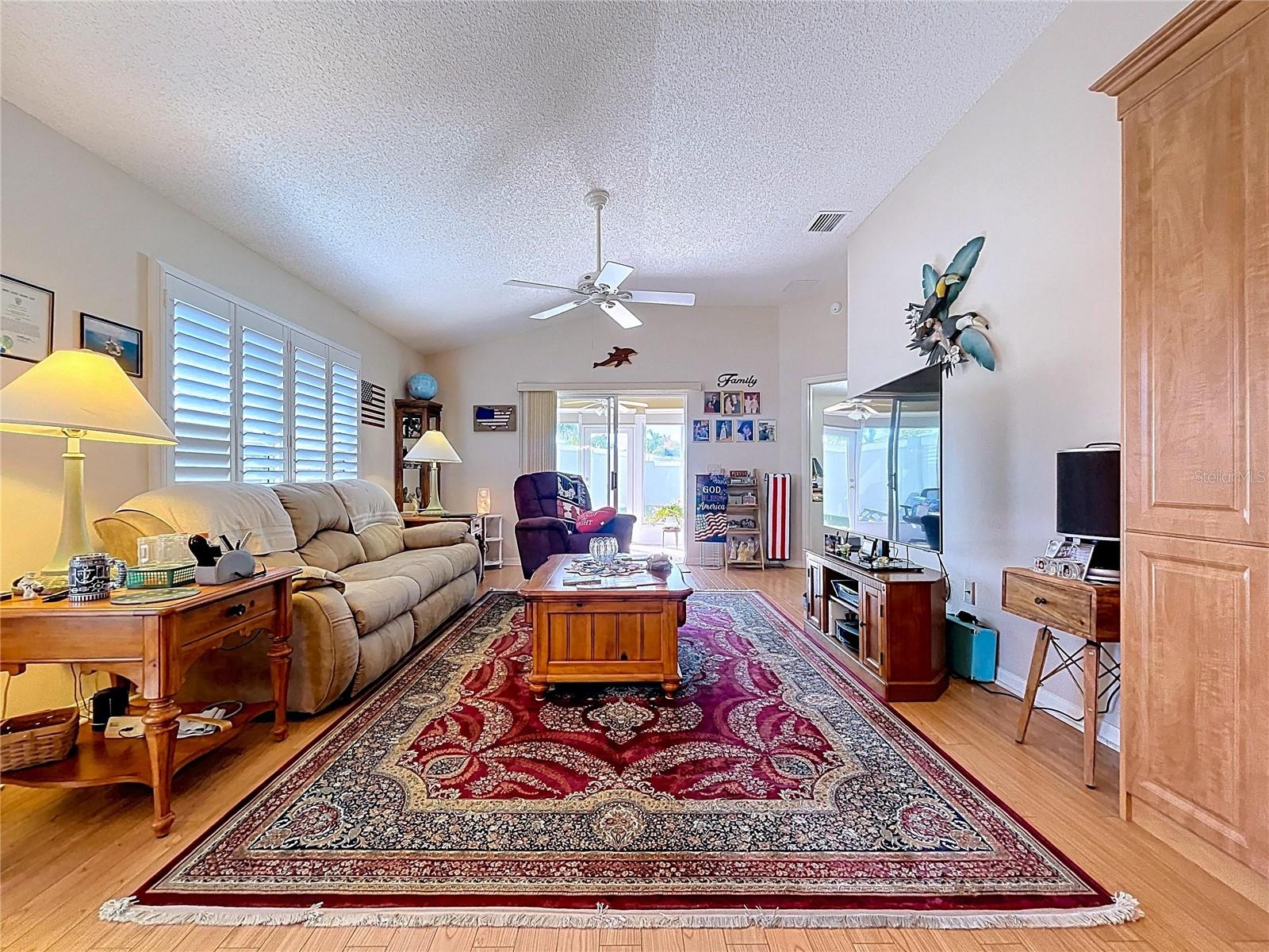 Image 17 of 74 For 388 Bradley Terrace