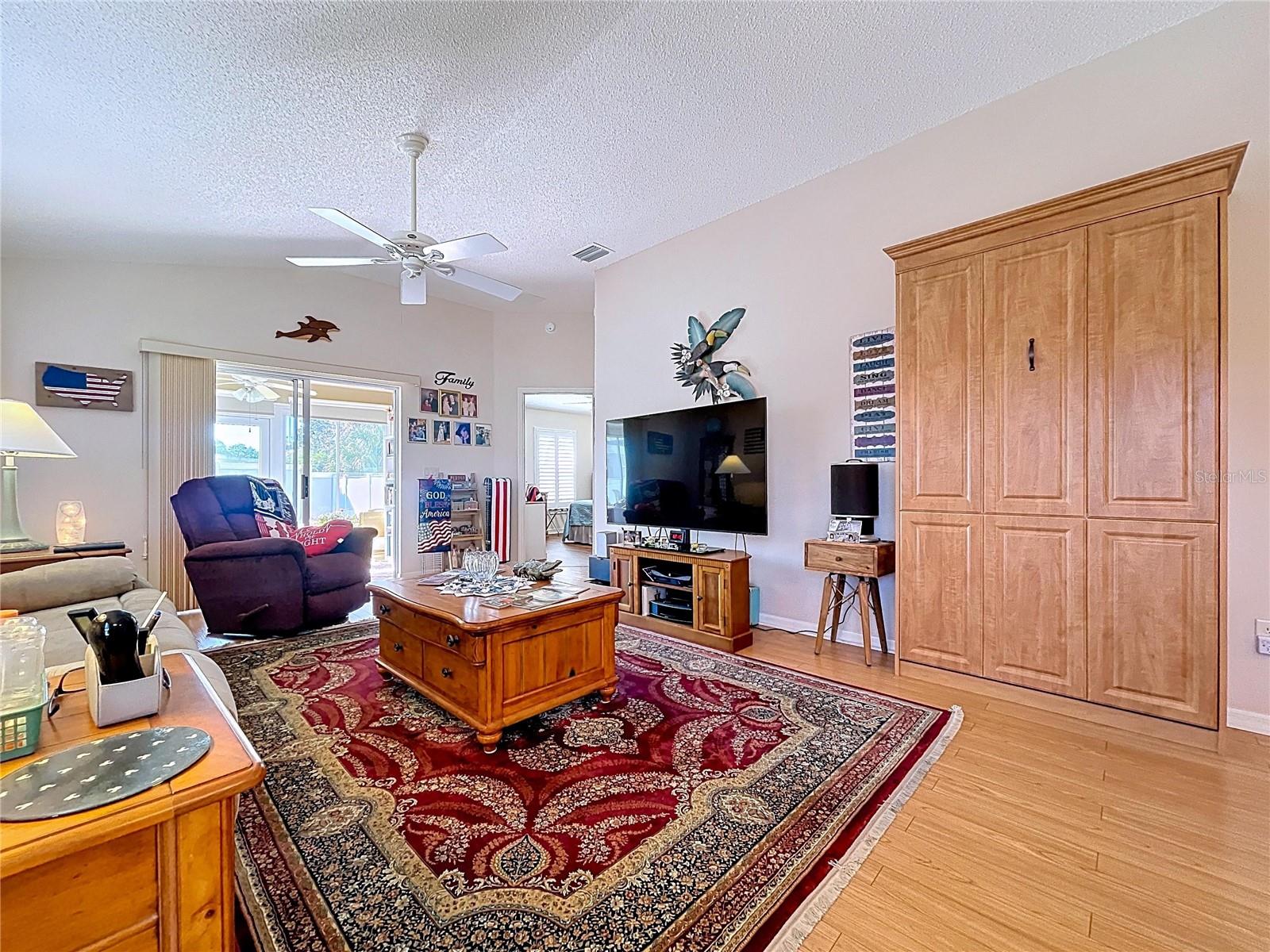 Image 18 of 74 For 388 Bradley Terrace