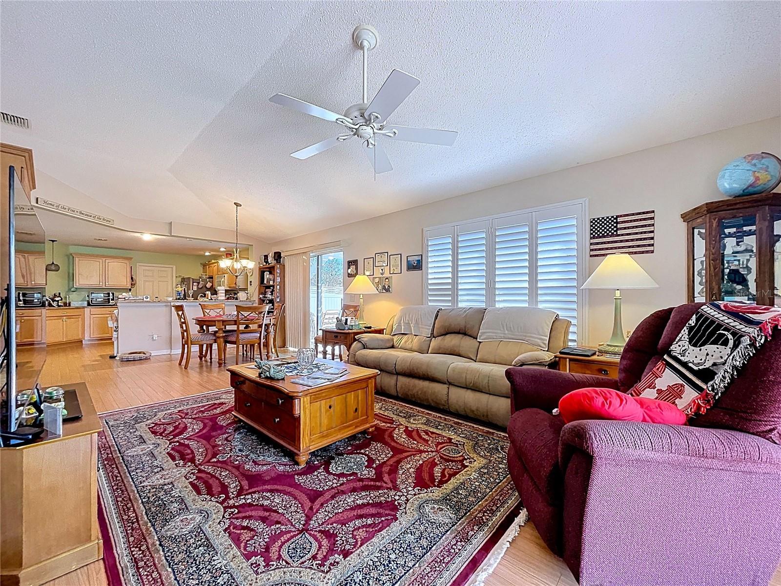 Image 19 of 74 For 388 Bradley Terrace