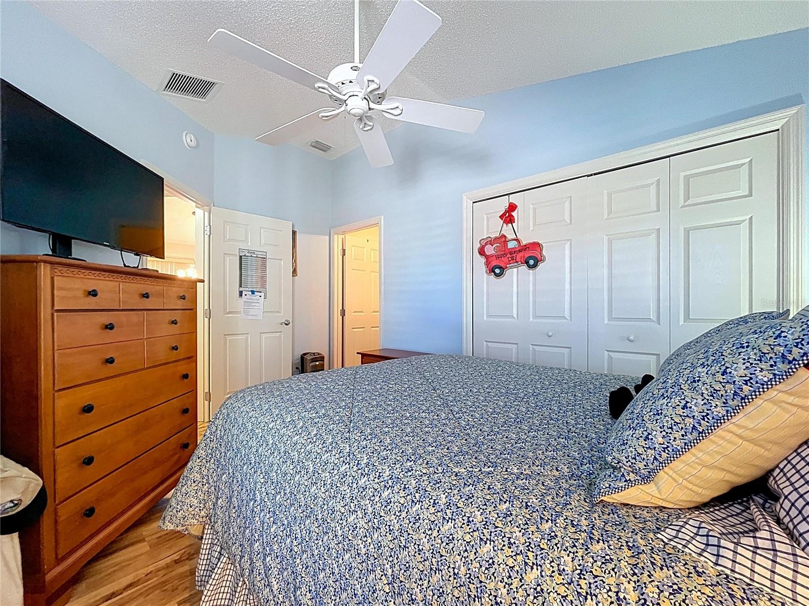 Image 24 of 74 For 388 Bradley Terrace