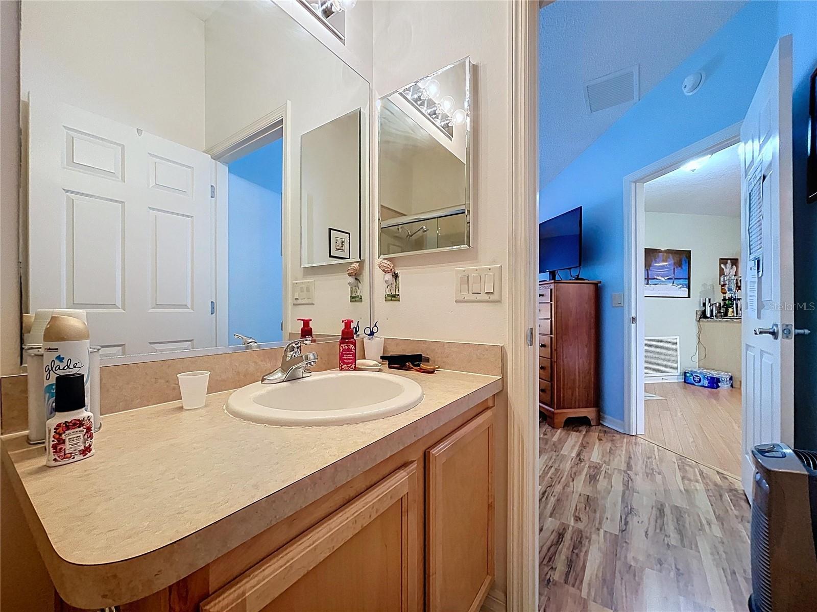 Image 26 of 74 For 388 Bradley Terrace