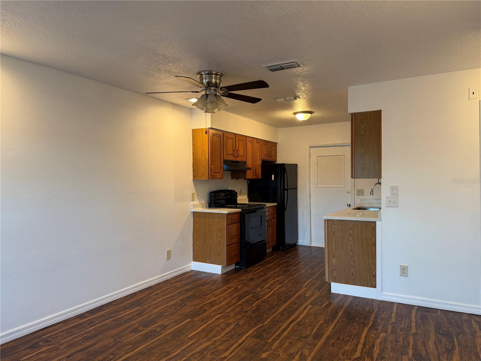 Image 10 of 12 For 6918 Edgefield Lane 2