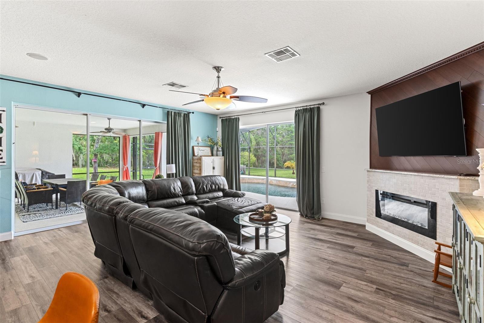 Image 12 of 45 For 10701 Dark Water Court