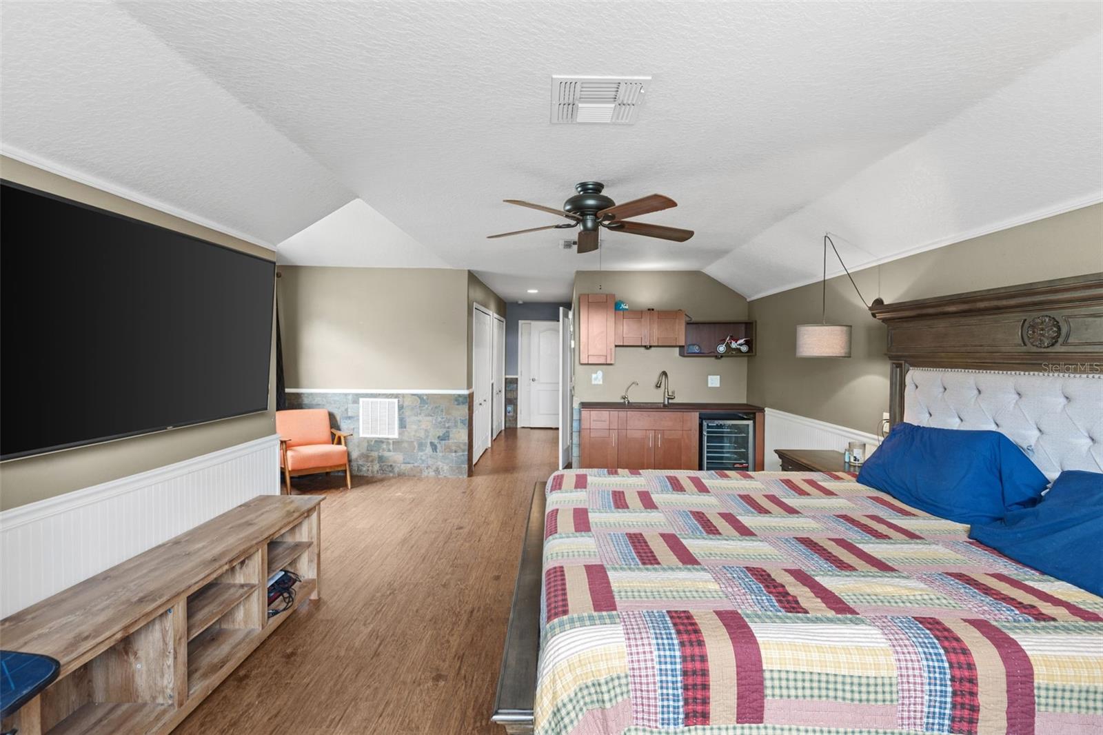 Image 26 of 45 For 10701 Dark Water Court