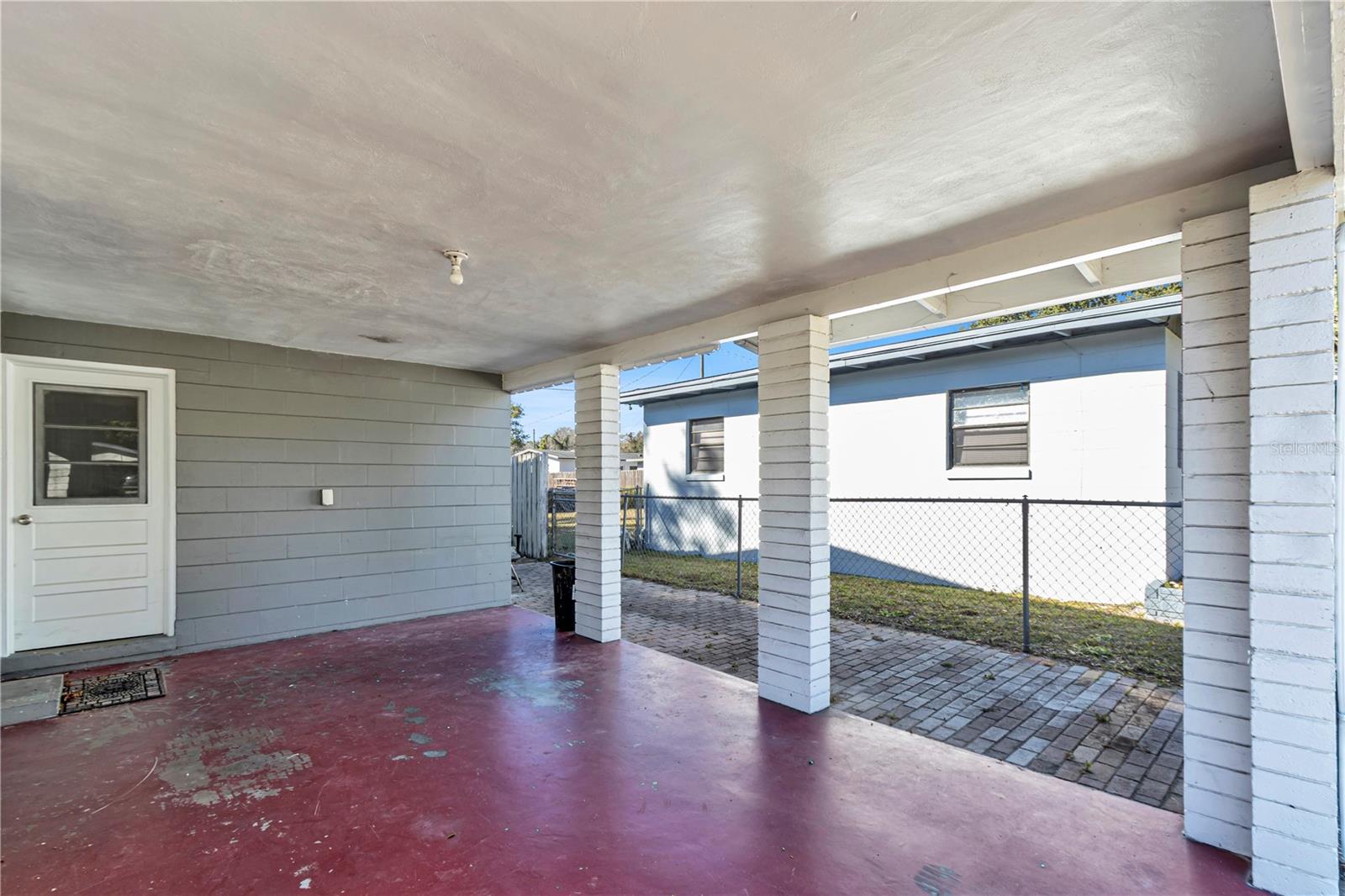 Image 13 of 19 For 324 Lakeland Avenue