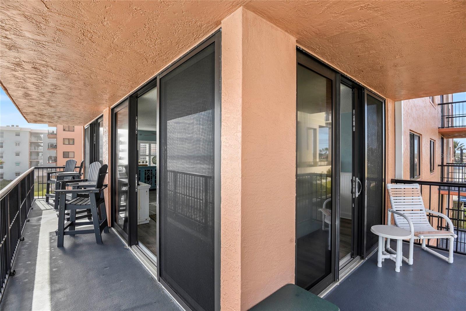 Image 18 of 40 For 4141 Atlantic Avenue 309