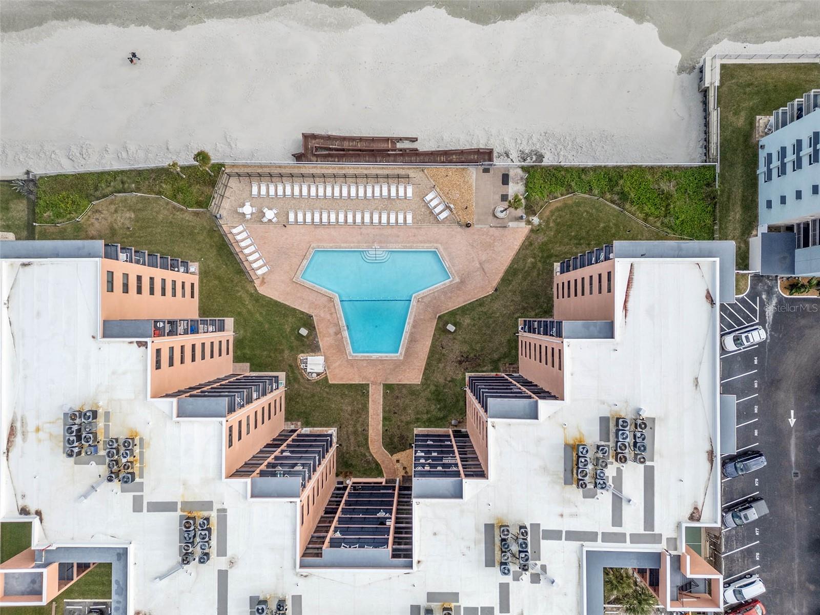 Image 2 of 40 For 4141 Atlantic Avenue 309